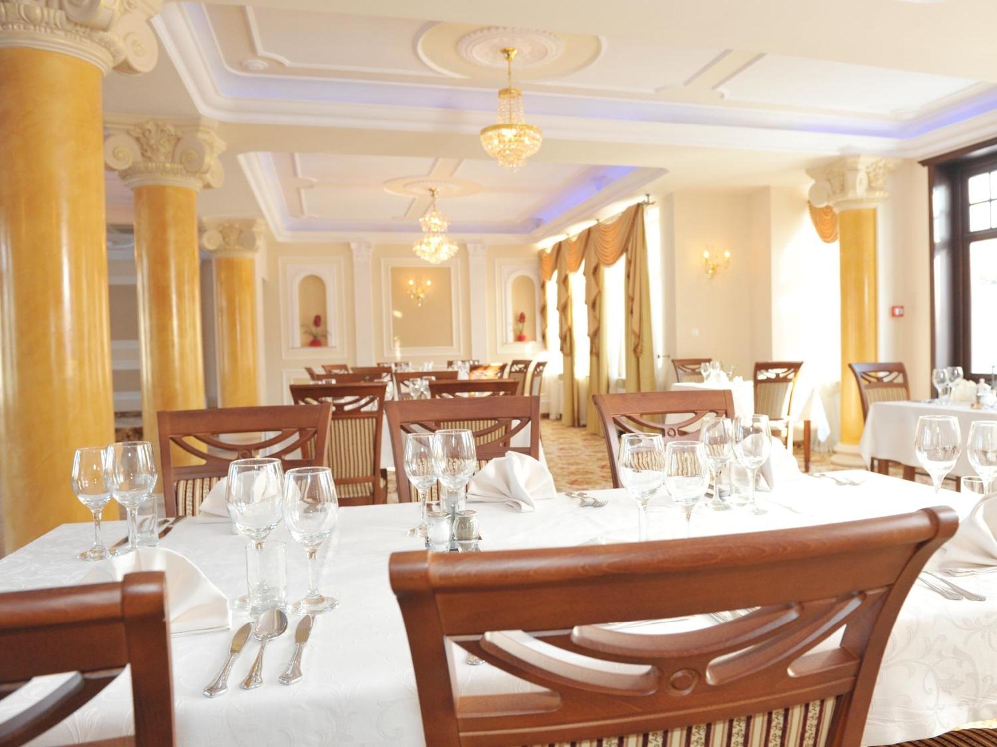 Hotel Arkadia Royal Варшава Екстер'єр фото