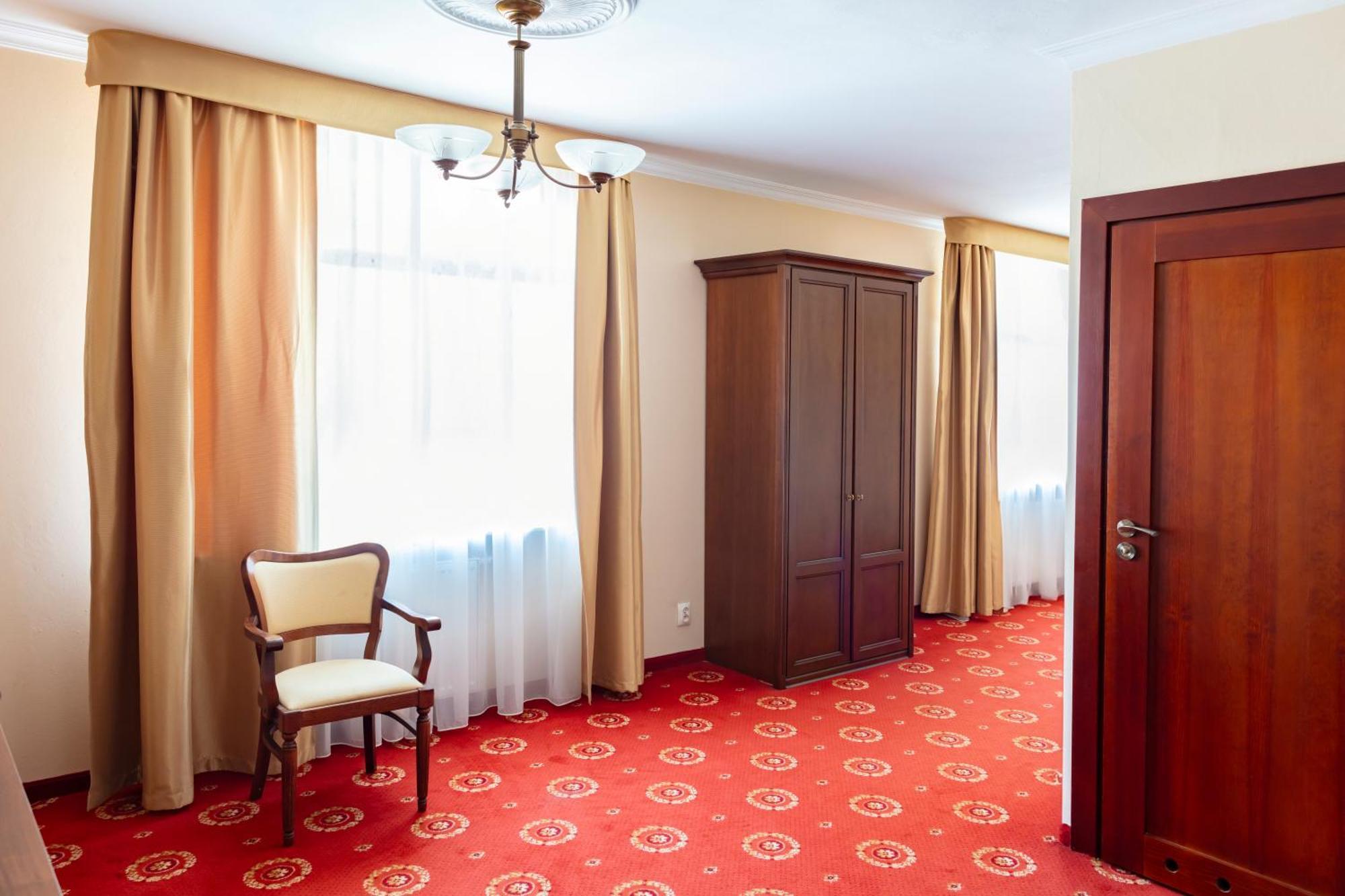 Hotel Arkadia Royal Варшава Екстер'єр фото